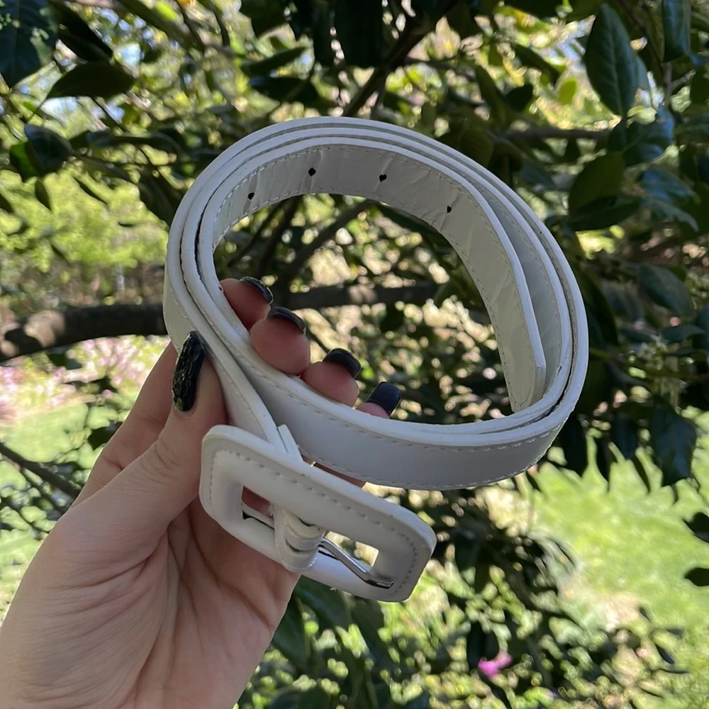 White Stitched Square Buckle Hip Belt